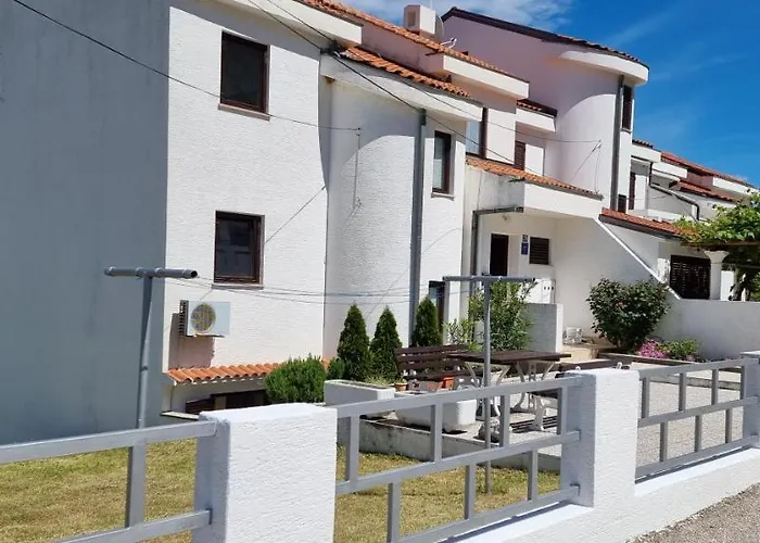 Apartamento Renata With A View